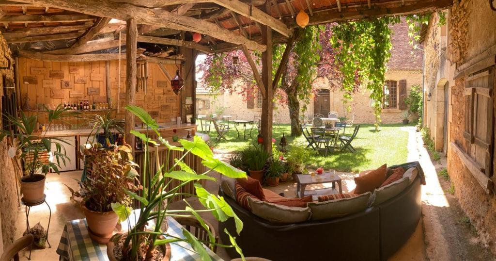 La Maison Magique Saint-Chamassy ภายนอก รูปภาพ